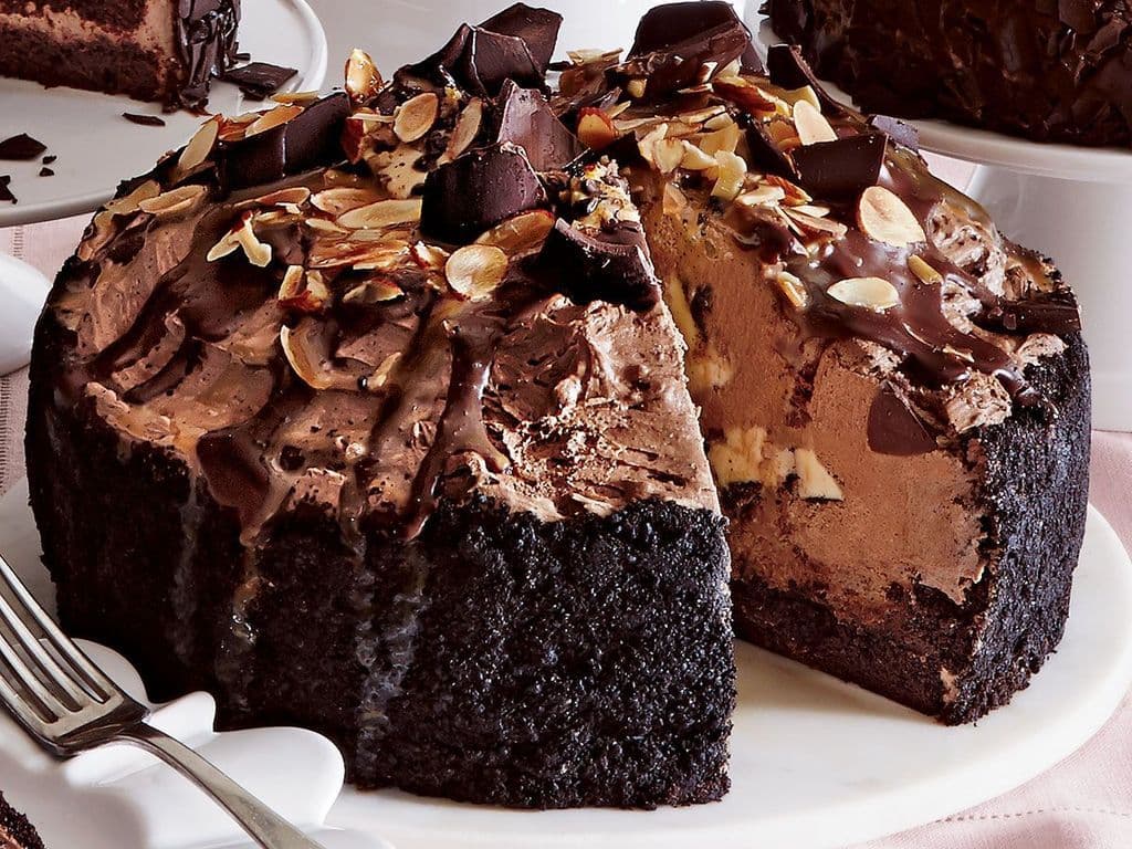 COLOSSAL CHOCOLATE ERUPTION CHEESECAKE