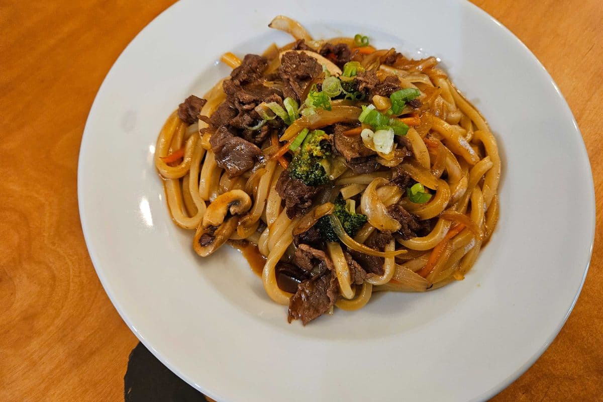 Y-2 Beef Yaki Udon