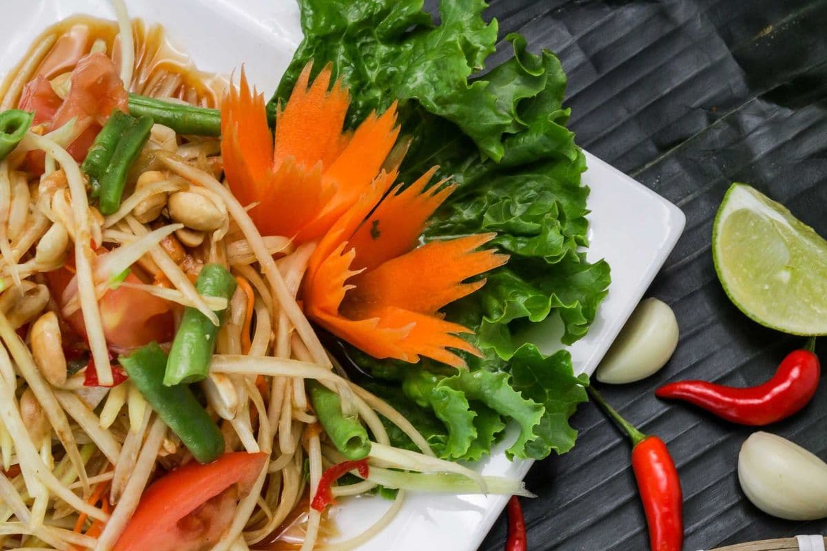 Traditional Papaya Salad