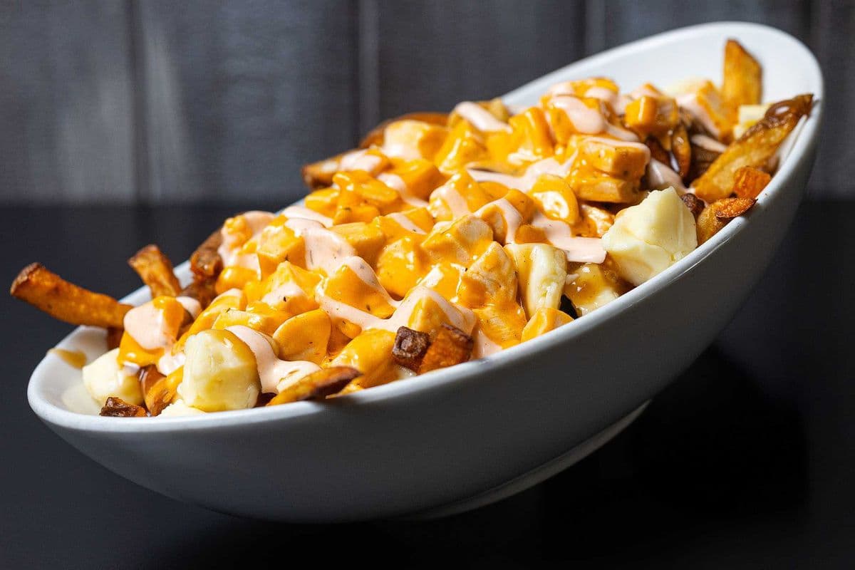 Buffalo Chicken Poutine