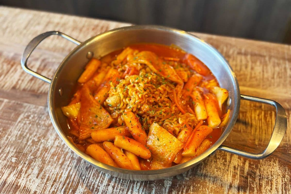Ramyeon & Tteokbokki｜라볶이