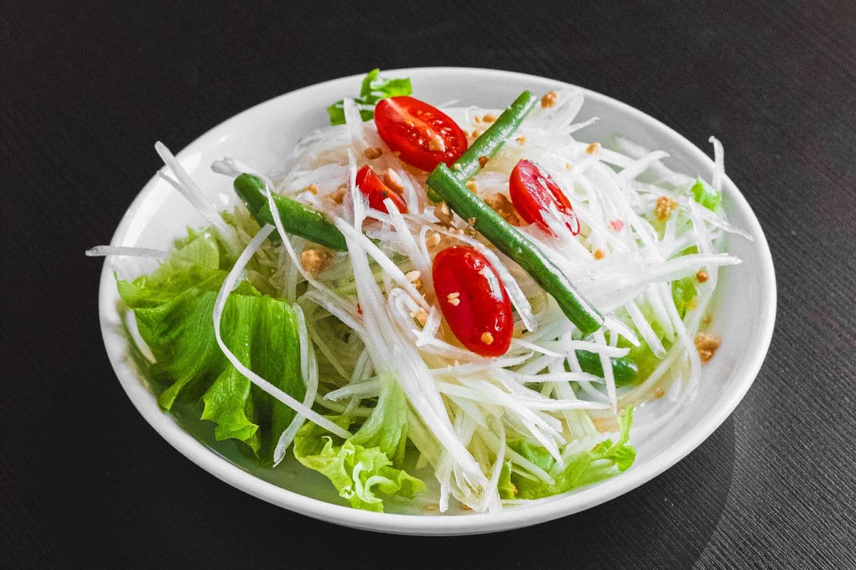 SL1. Spicy Som Tum