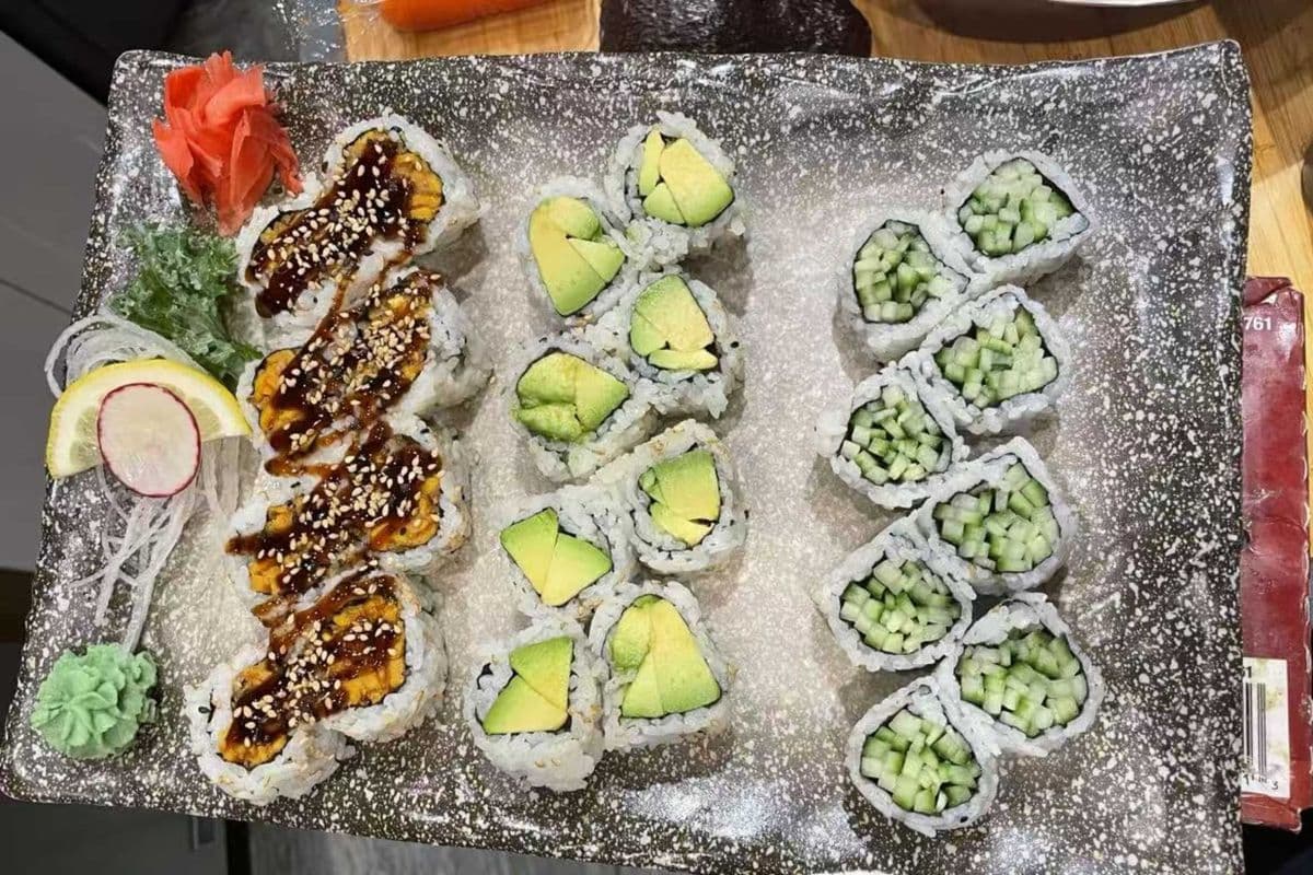 Vegetarian Roll Combo (24pcs)