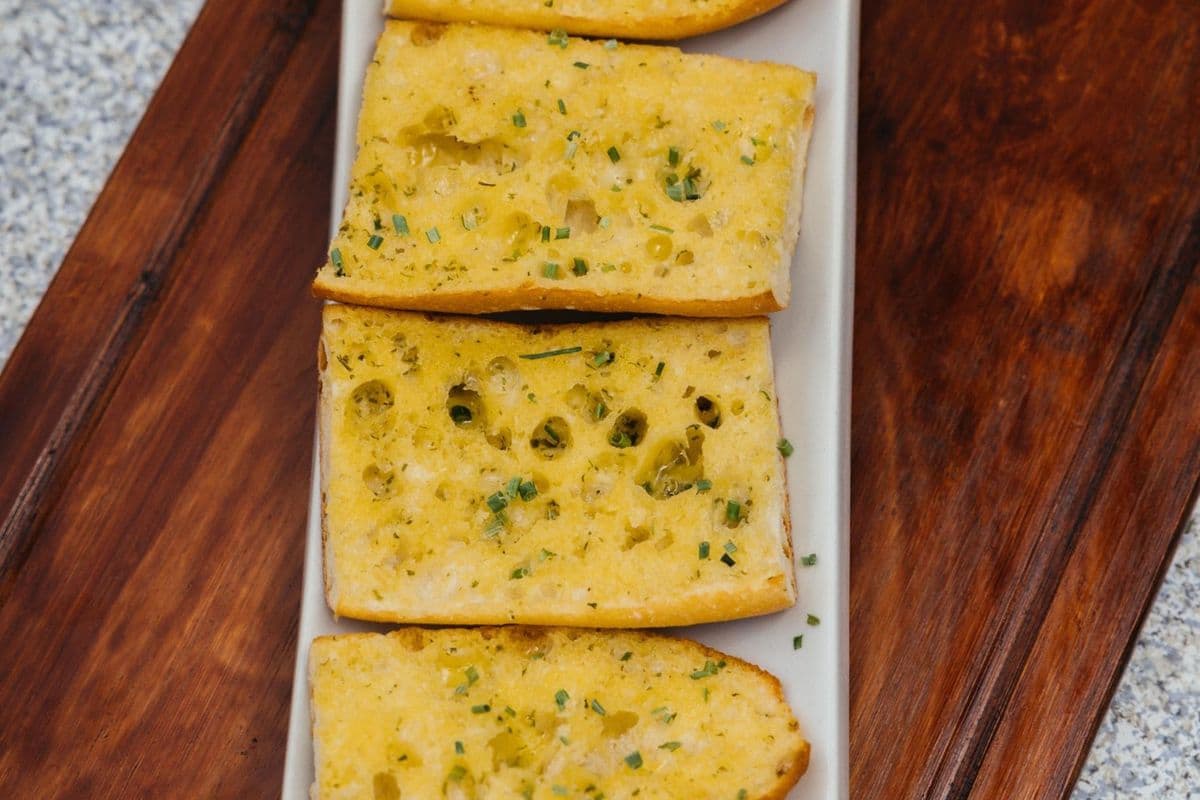 Garlic Bread with Cheese