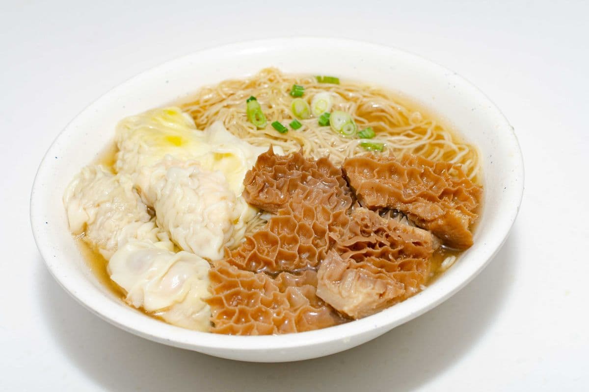 177 Stewed Beef Tripe and Shrimp Meat Dumpling with Noodle in Soup 柱侯牛肚水餃麺