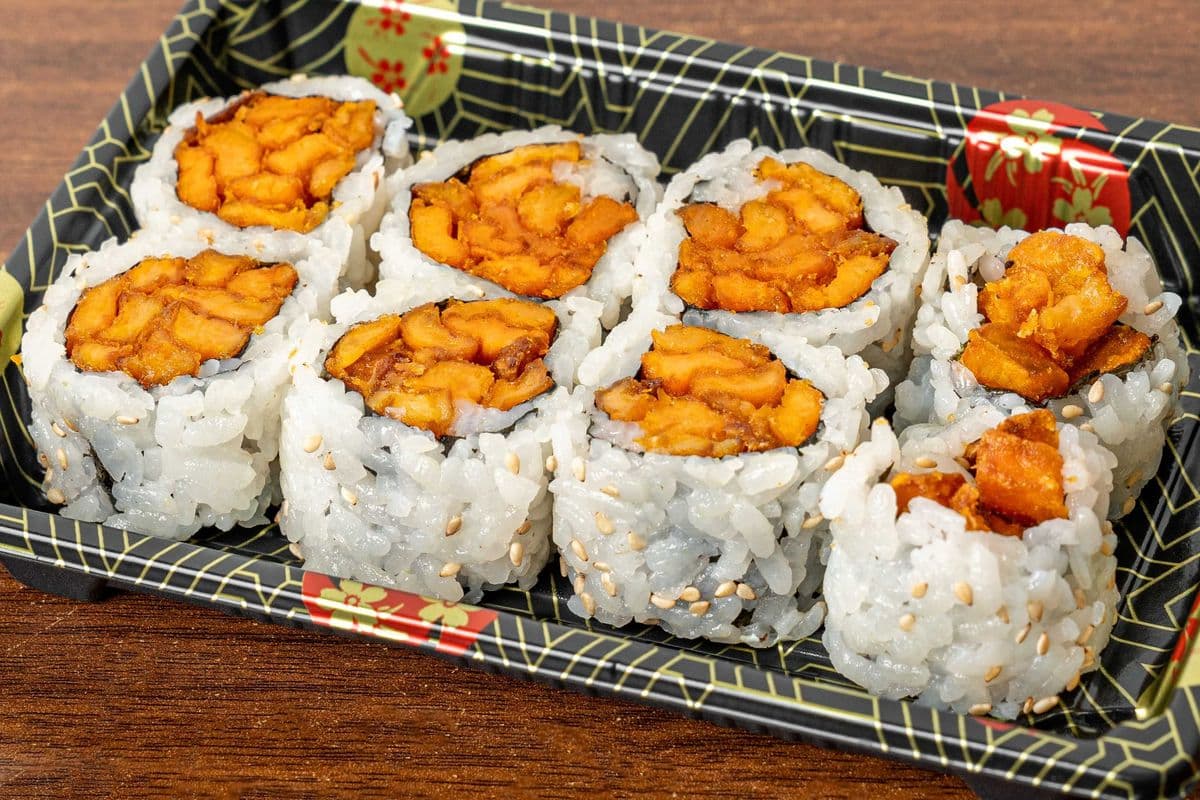 Choose Any One Kind of Rolls (8 pcs)