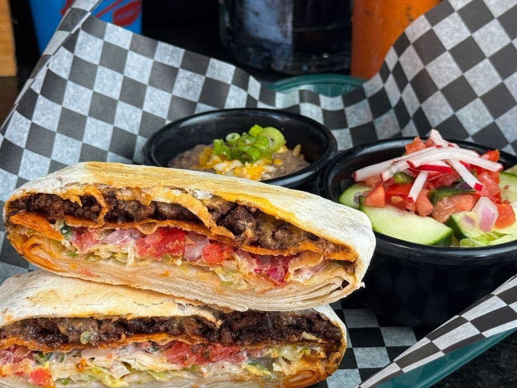 Crunch Wrapo Supremo Soy Chik'n