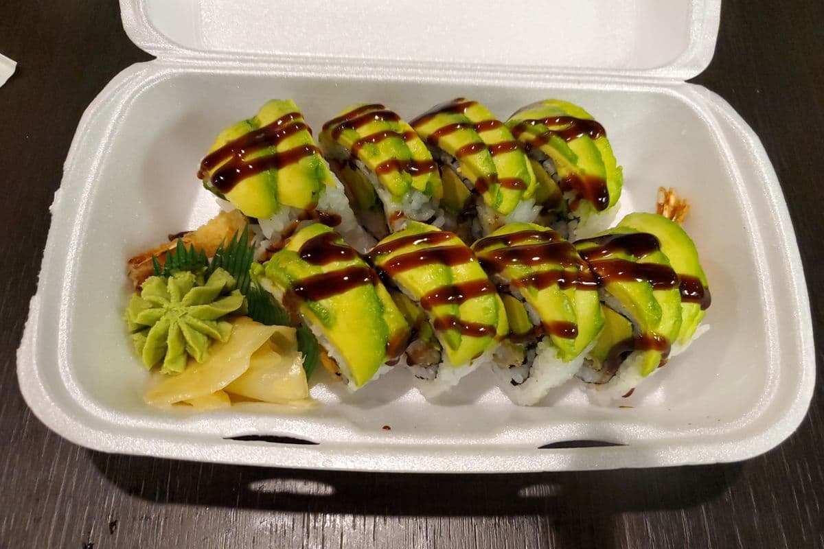 114. Green Dragon Roll (8 pcs)