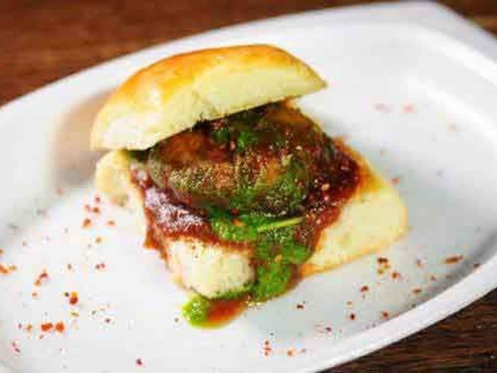 Vada Pav 
