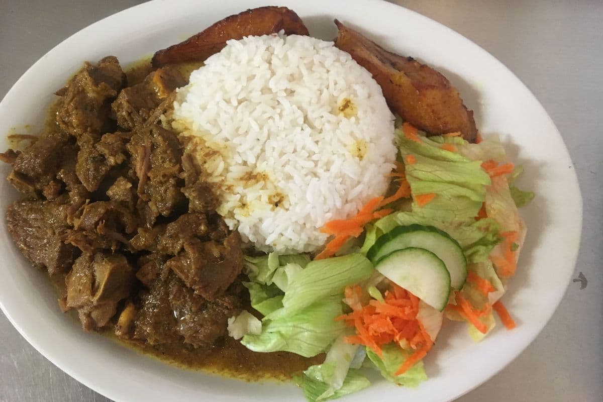 Repas de chèvre au cari / Curry Goat Meal