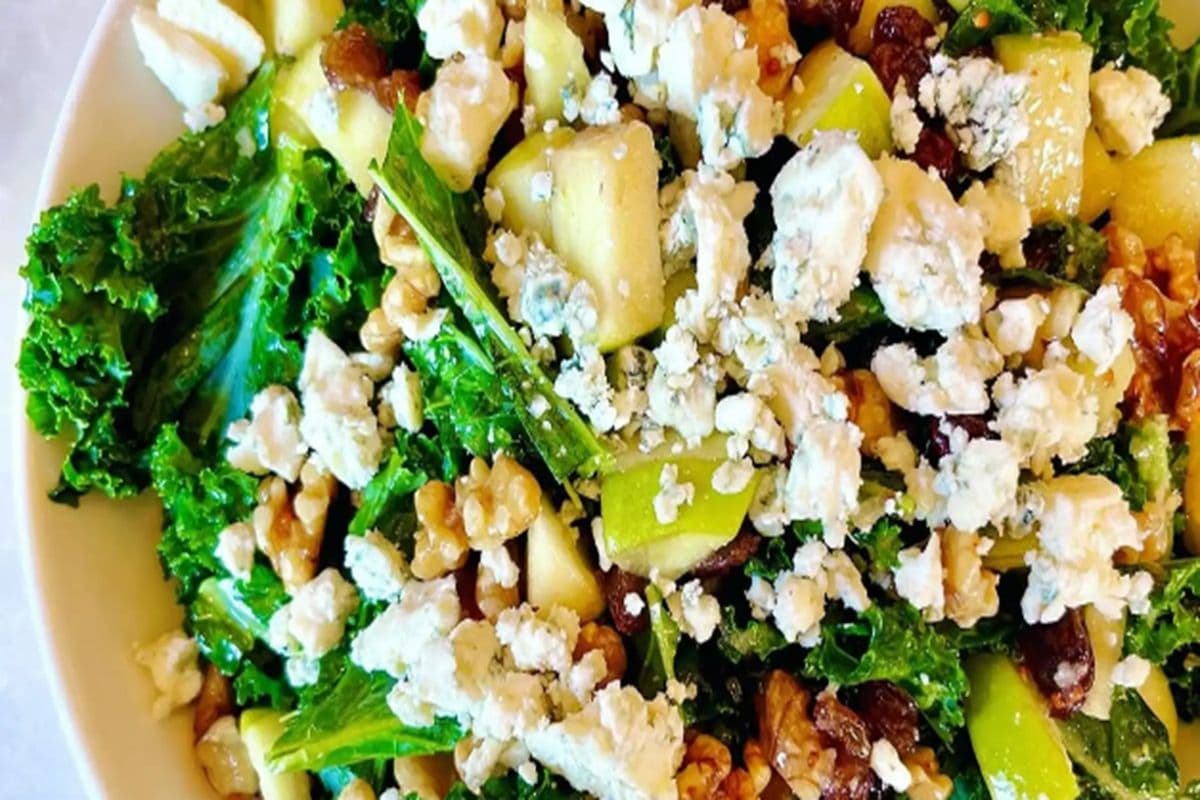 KALE SALAD