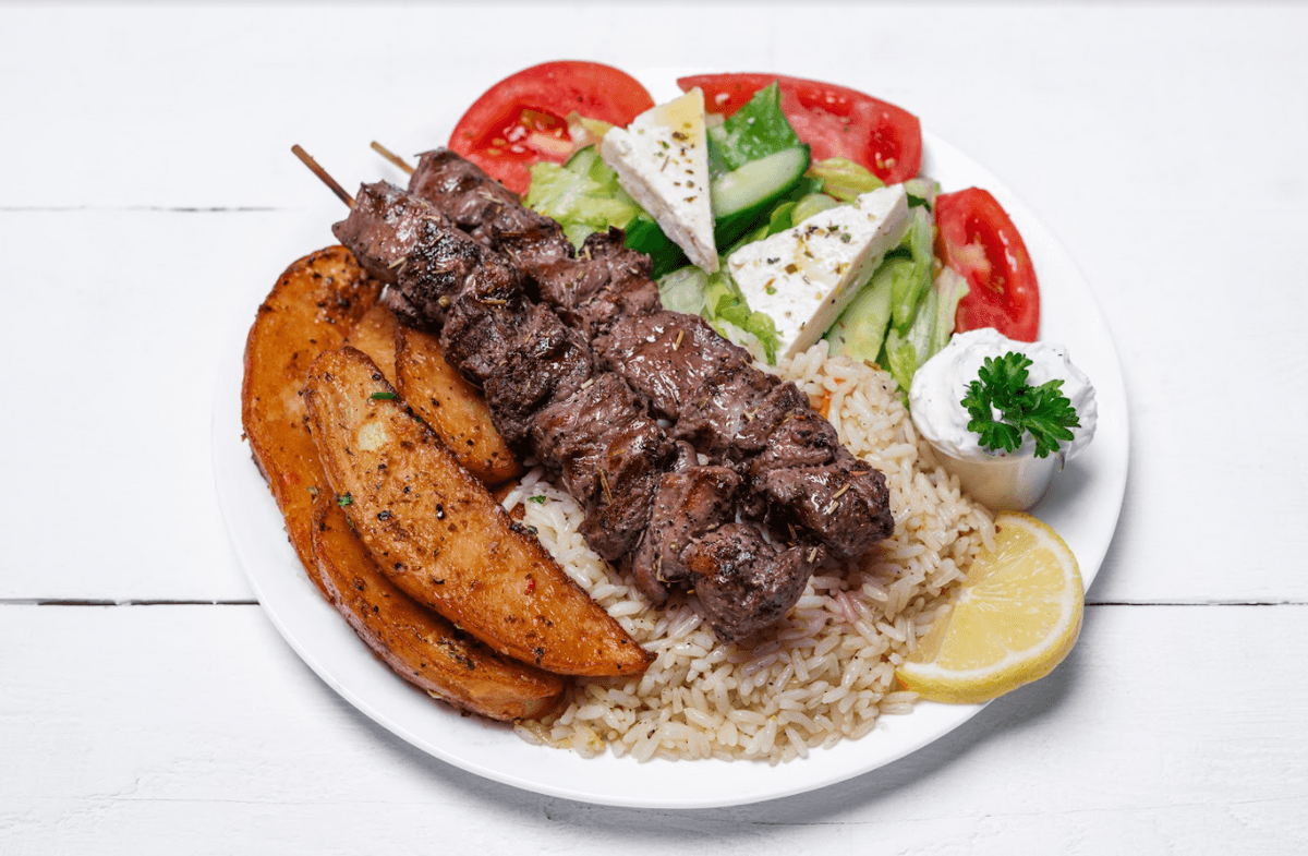 Assiette de brochettes d’agneau / Stick Lamb Plate