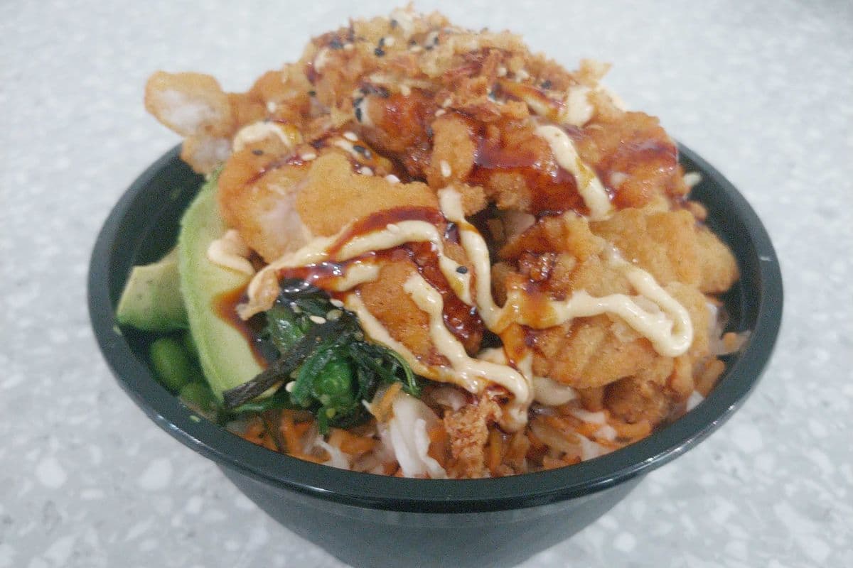 P10 .Poké aux poulets croustillants