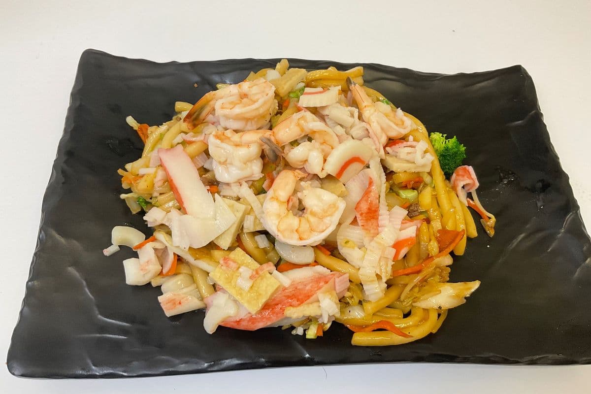 91. Seafood Fried Udon