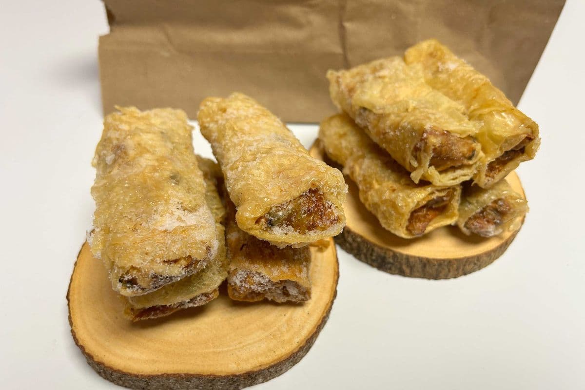Frozen Bean Curd Rolls (8pcs) 冷冻腐皮卷