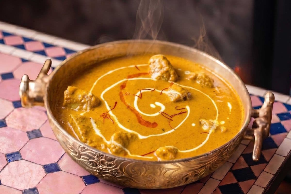 SAFFRON CHICKEN KORMA [popular ]