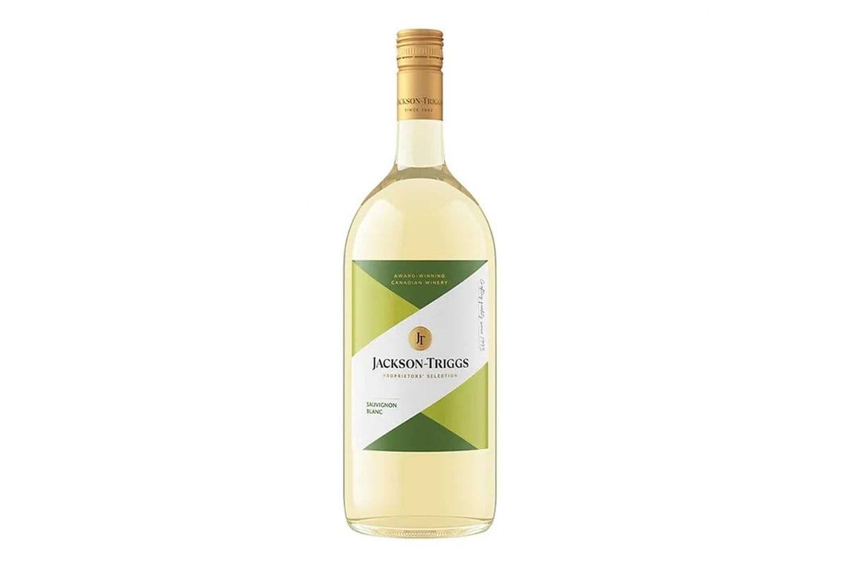 Jackson-Triggs Proprietors Selection Sauvignon Blanc White Wine (1.5 L) (1 x 1500)