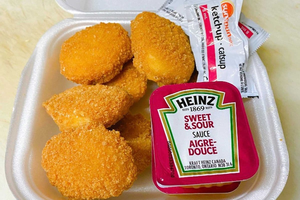 6 Chicken Nuggets