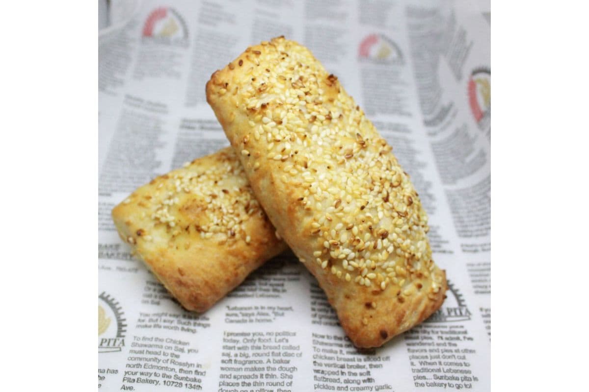 Zaatar and Cheese Fatayer (1 Dozen)
