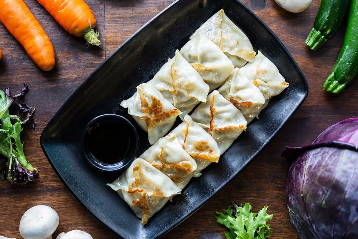 Vegetarian Dumplings (8 pcs)
