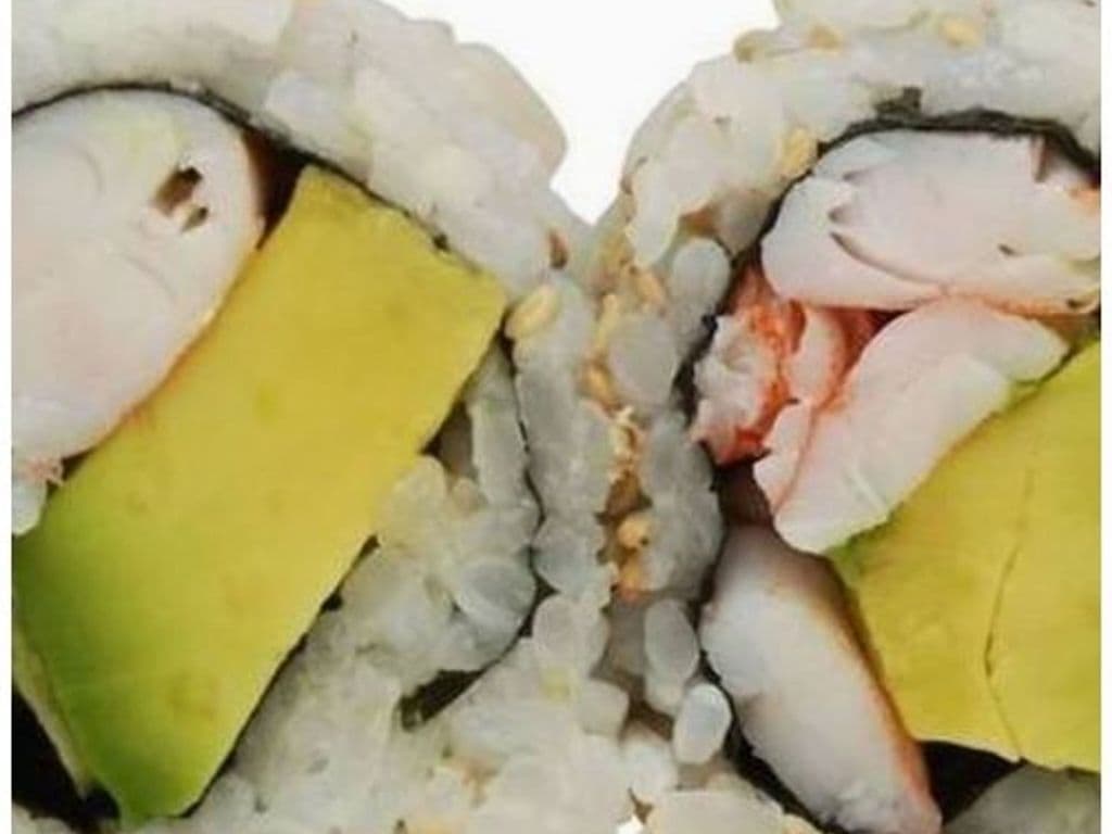 Shrimp Avocado Roll (6 pcs)