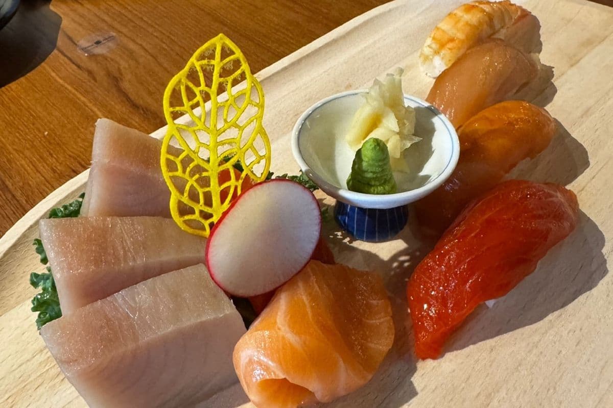 Sashimi and Sushi Combo