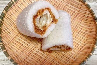 B08. Sticky Rice Roll 咸粢饭