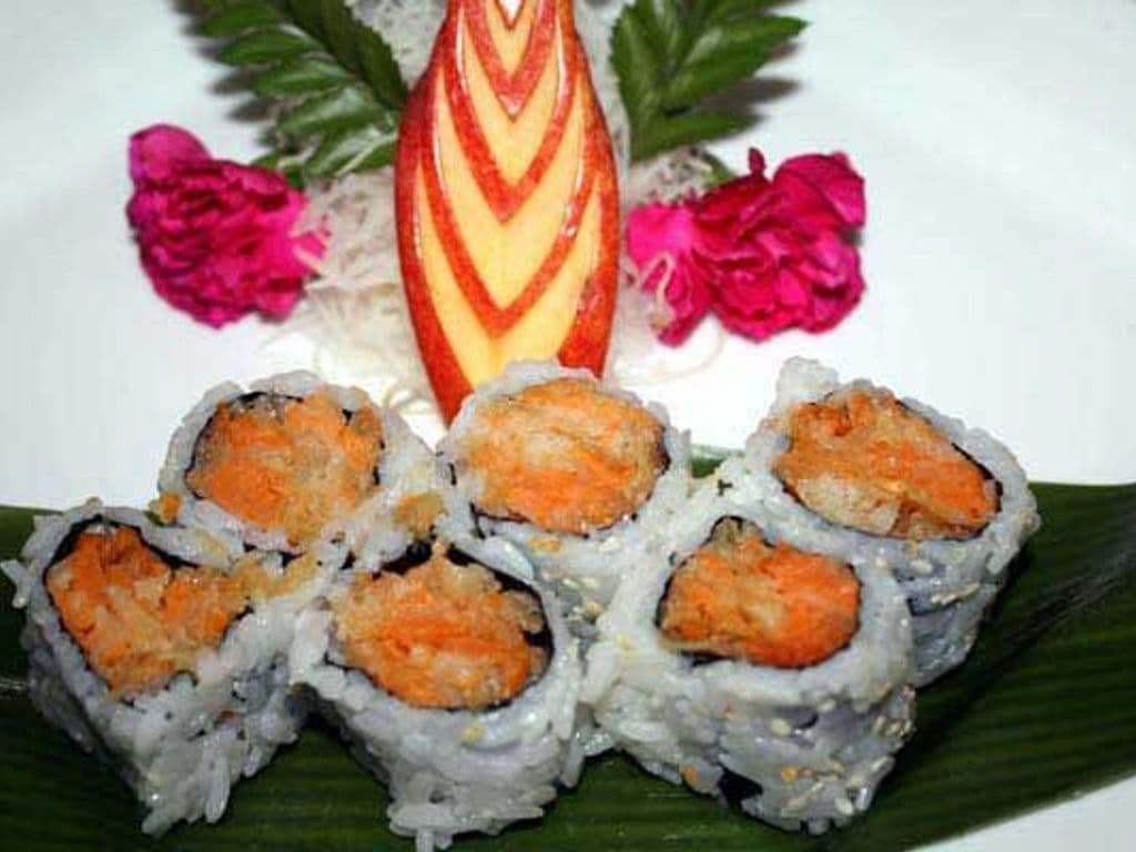 Yam Tempura Roll (6pcs)
