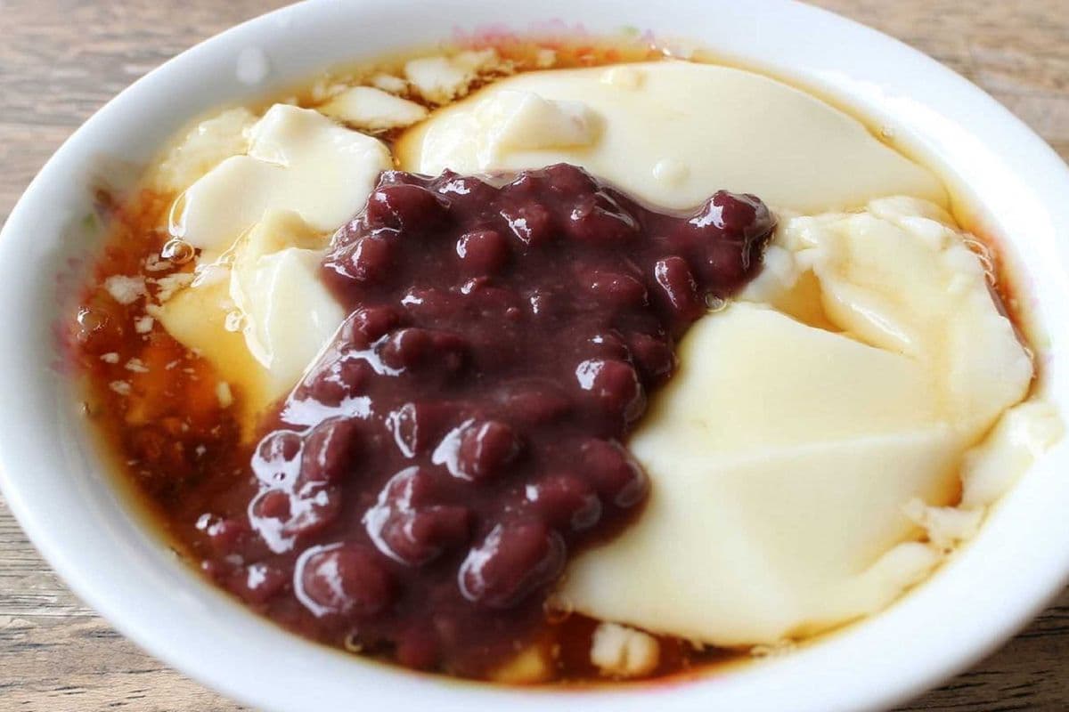 Hot Soy Pudding with Red Bean