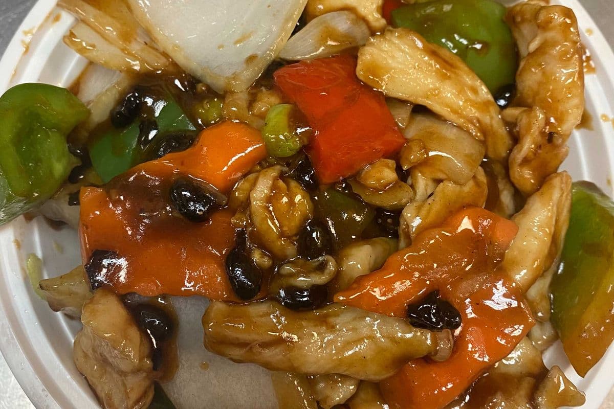 Chicken Black Bean Sauce with Green Peppers