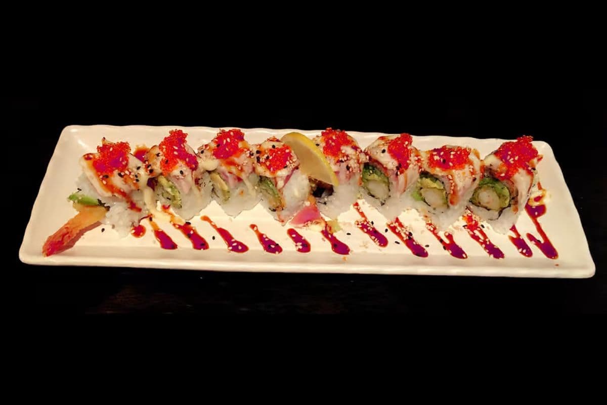 S22. White Dragon Roll (8 pcs)