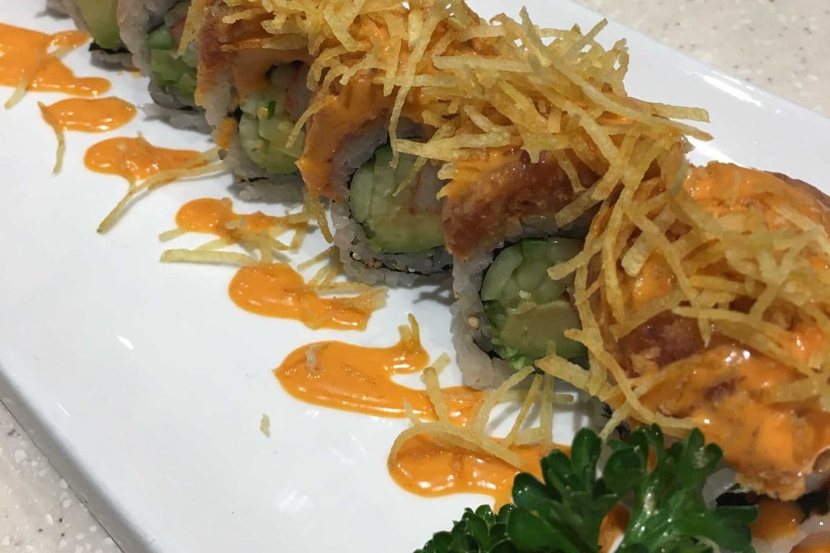 Crispy Valentine Roll (8pcs)