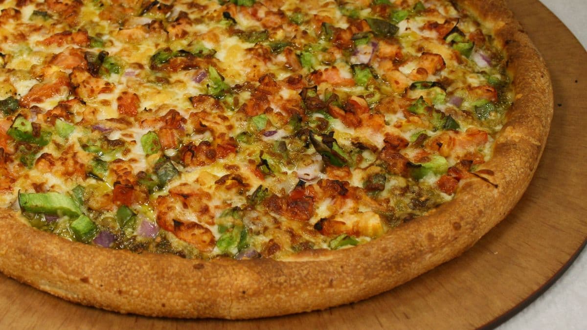 Pesto Garden Veggie Pizza