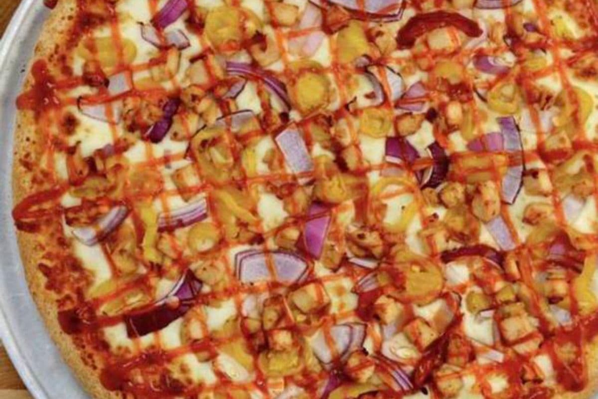 Extra-Large Spicy BBQ Chicken Pizza