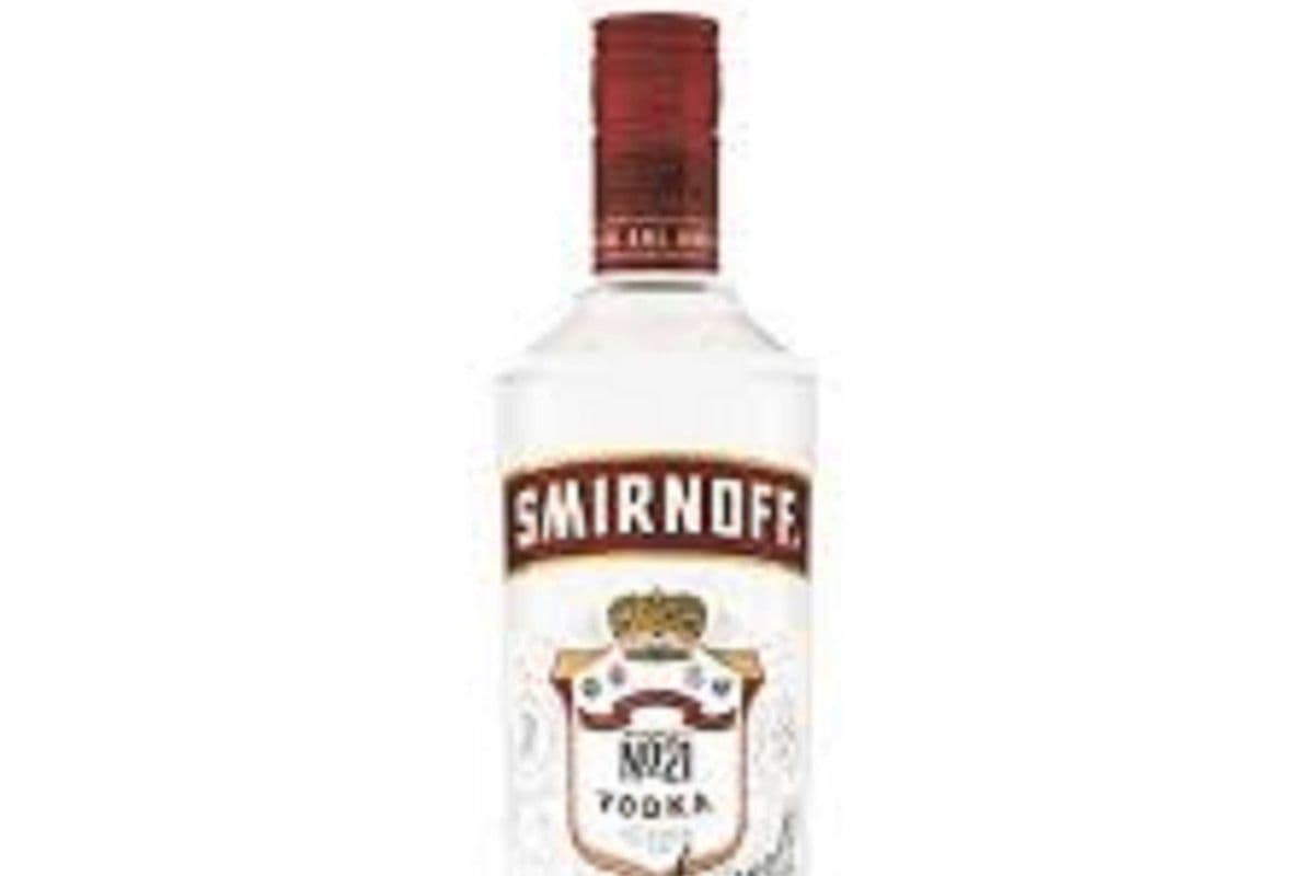 SMIRNOFF VODKA (750 ML) (1 x 750 ml)
