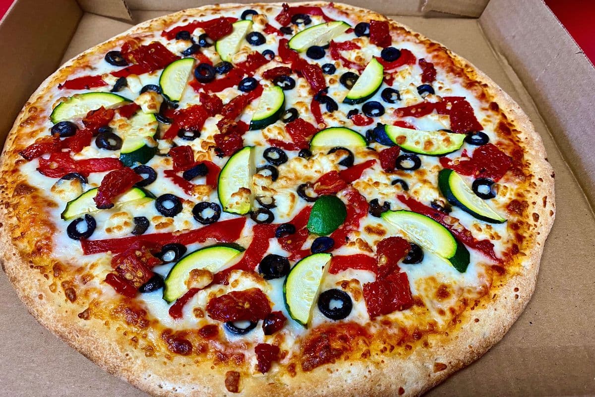 10" Small Mediterranean Pizza