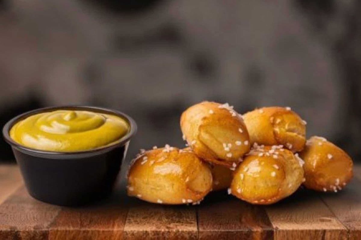 Pretzel Bite (6 Pieces)