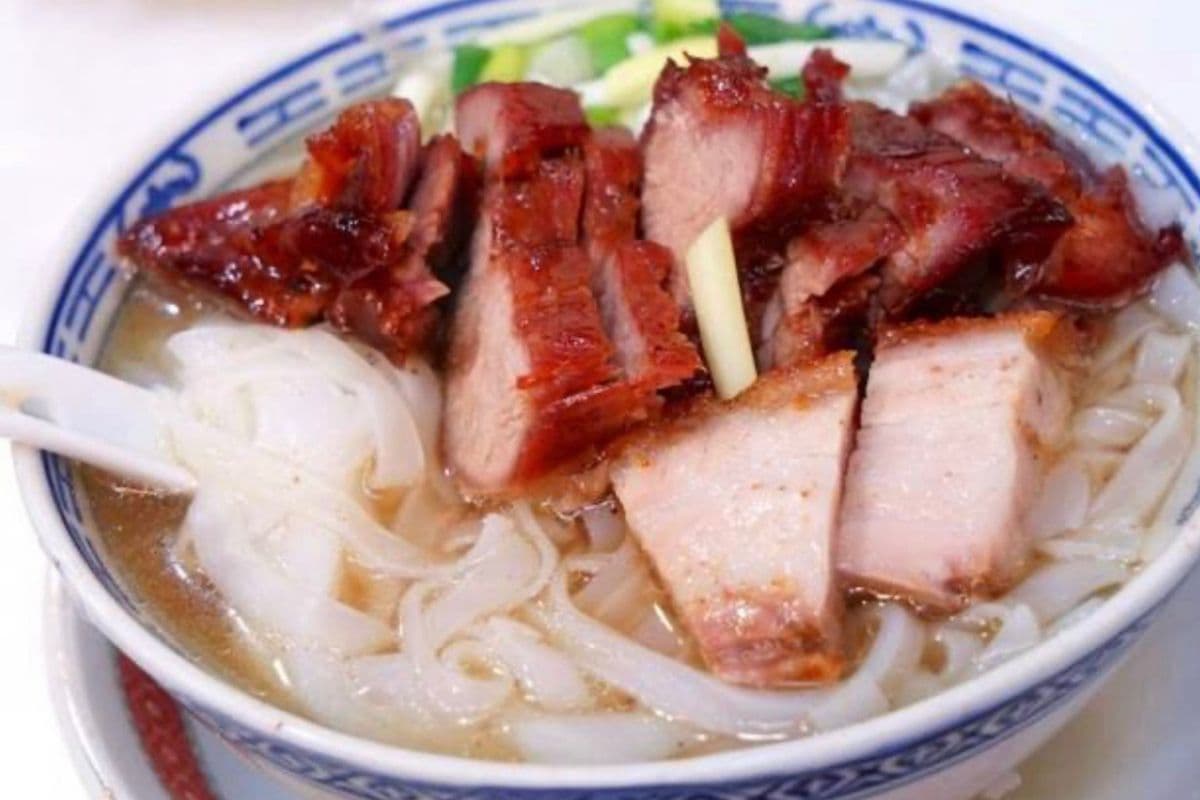 Crispy Roasted Pork with Thick Vermicelli - 脆皮燒肉瀨