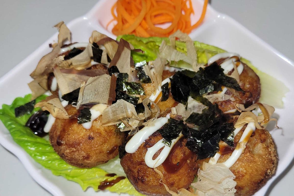 B13. Takoyaki (Octopus Ball) 6pcs
