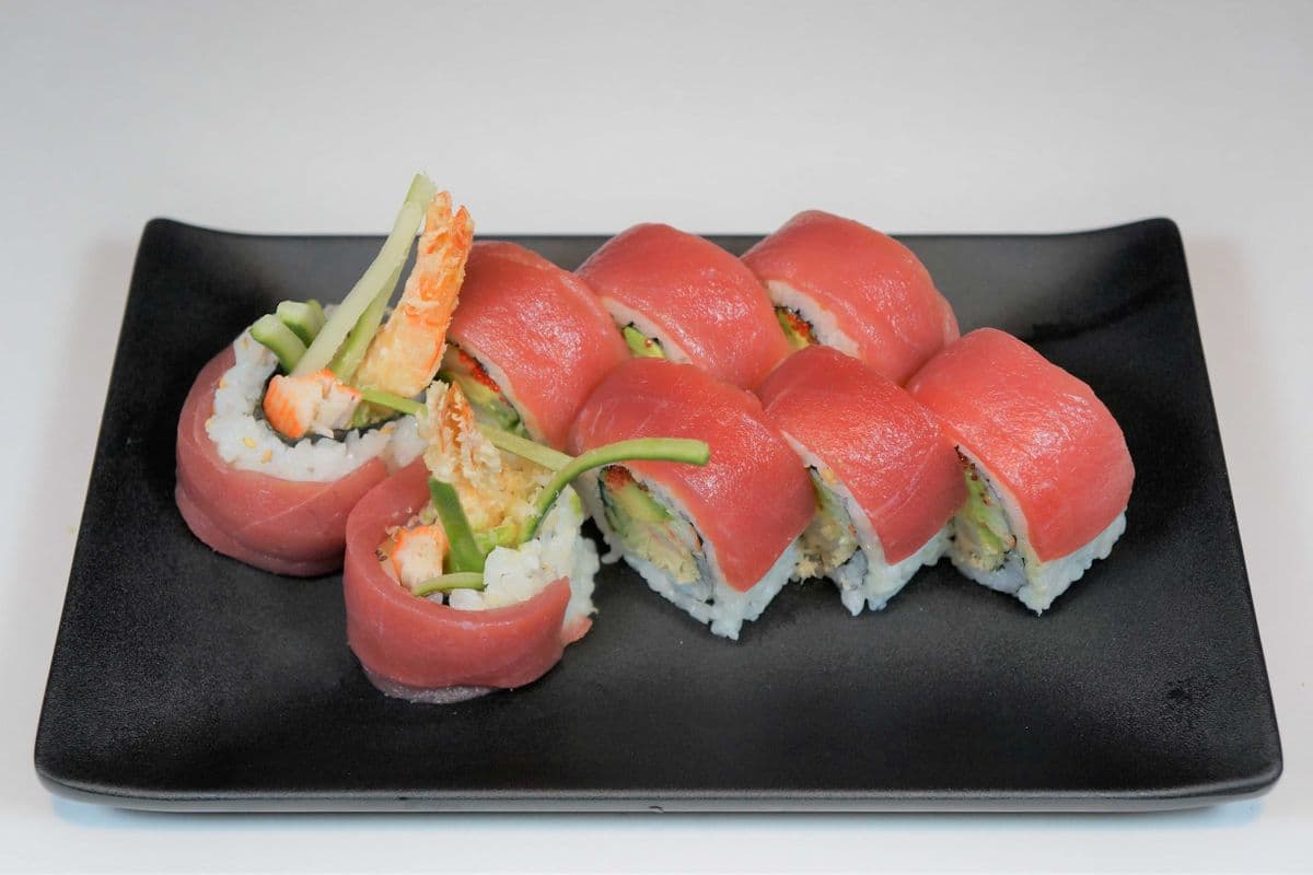 154. Red Dragon Maki Roll (8 pcs)