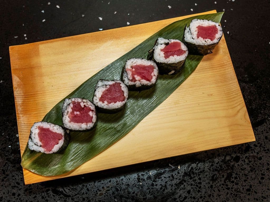 Tuna Roll (6pcs)
