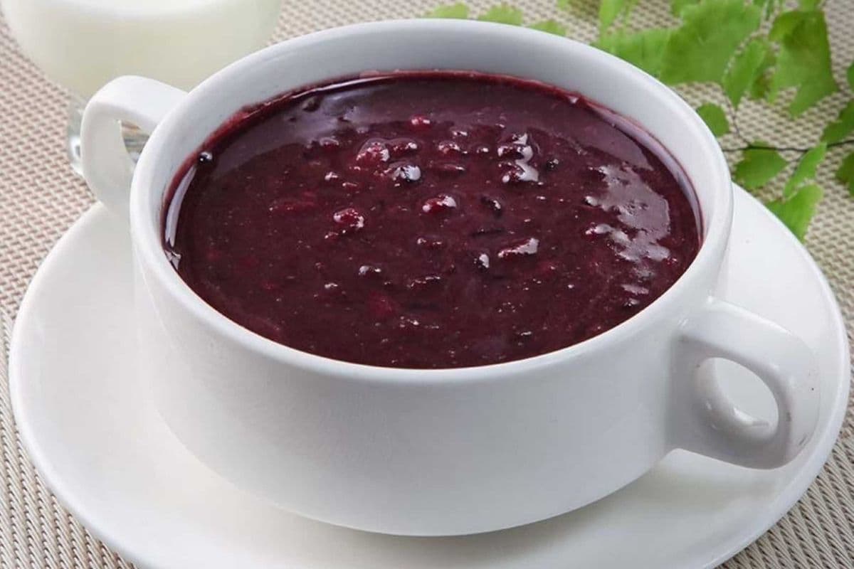 E9. Congee with Red Bean and Black Rice