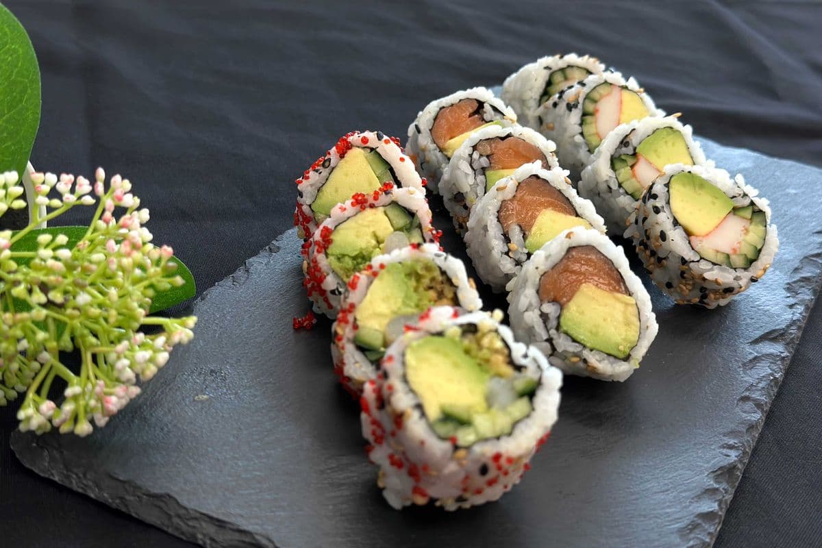 Maki mix (12 mcx)(1 personne)