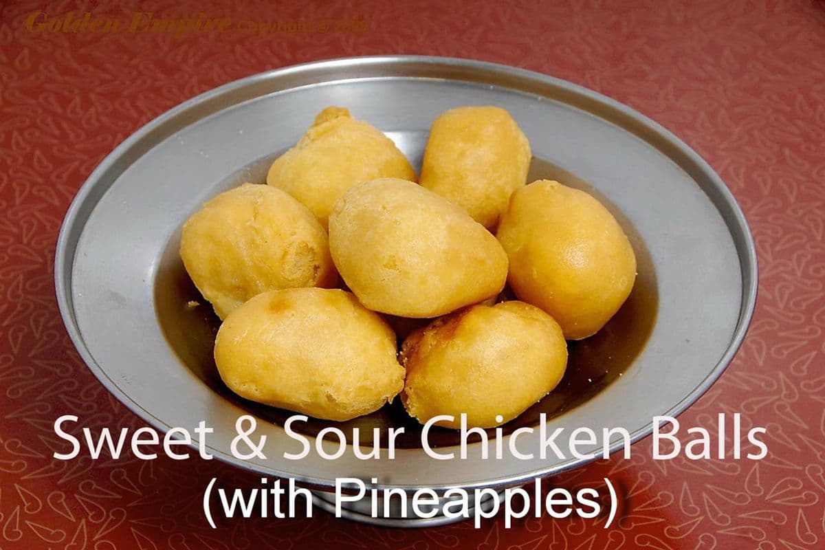 Sweet-and-Sour Chicken Balls with Pineapple (12 pcs)