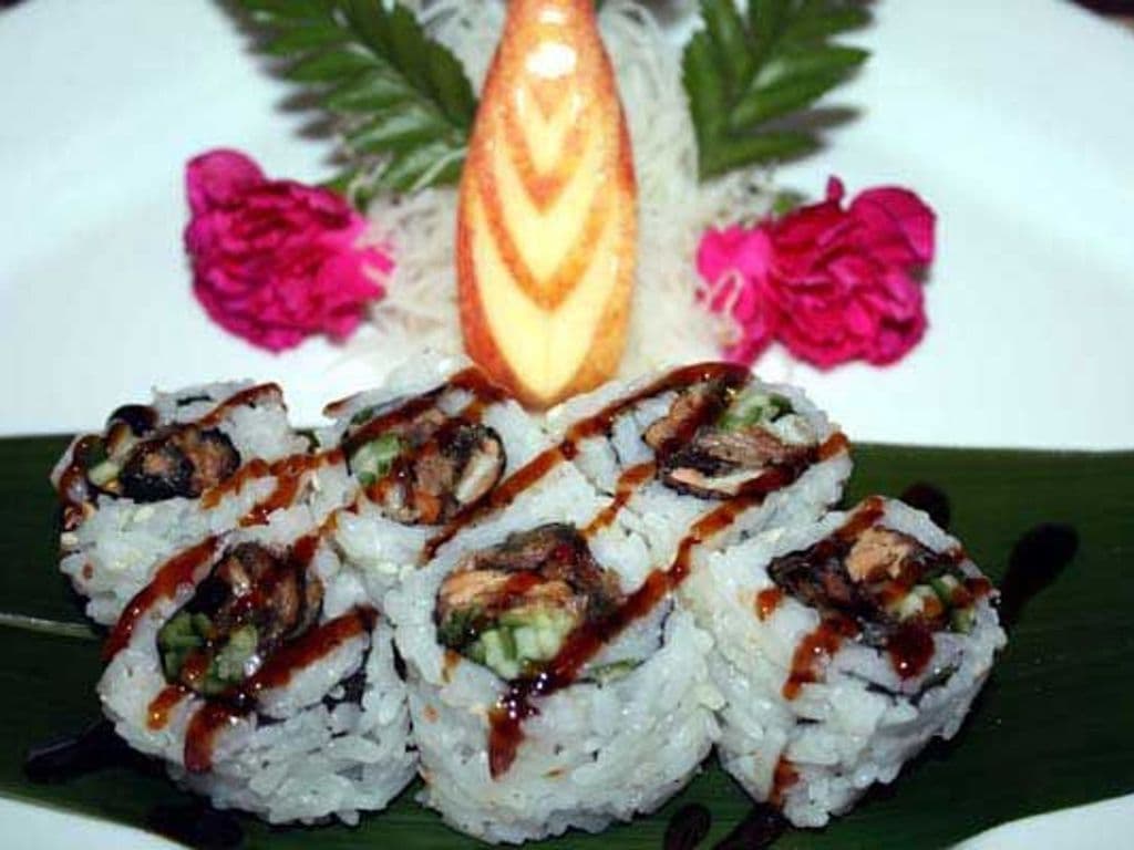 Salmon Skin Roll (6pcs)