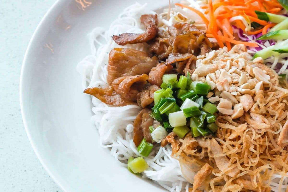 39B. Shredded Pork and Charbroiled Pork on Rice Vermicelli