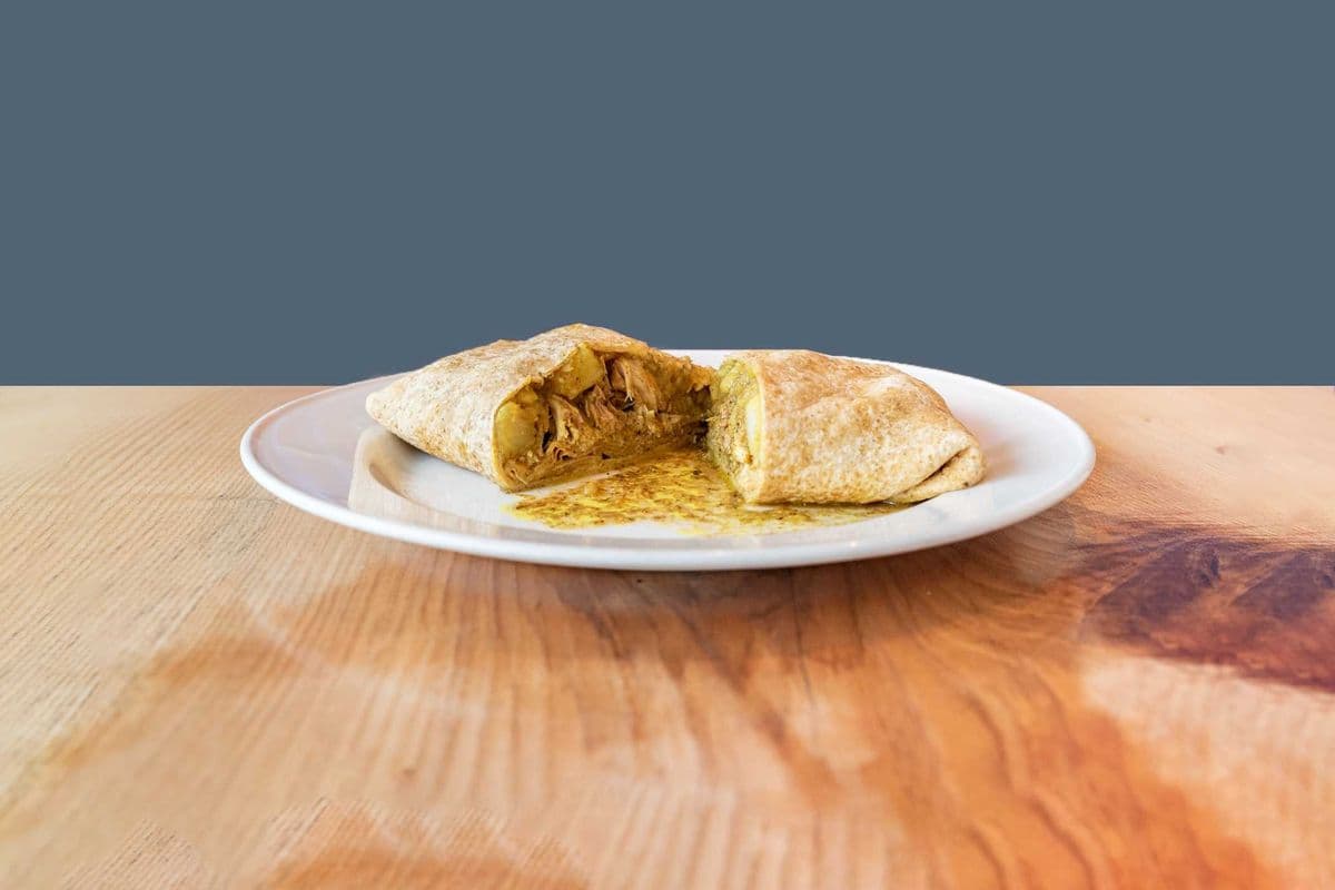 Curry Chicken Roti (Boneless)
