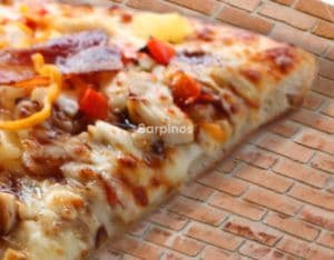 MAUI WAUI CHICKEN PIZZA