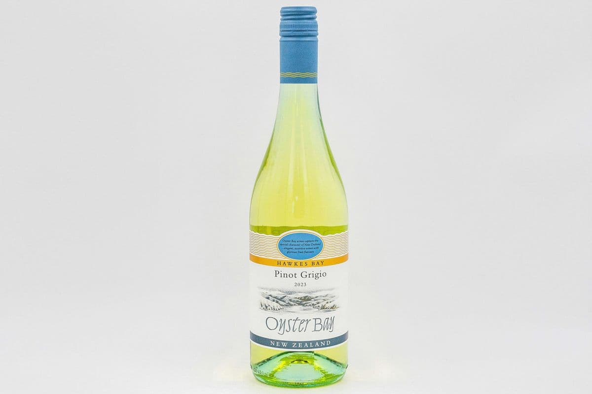 Oyster Bay Pinot Grigio (750 ml) (1 x 750mL)