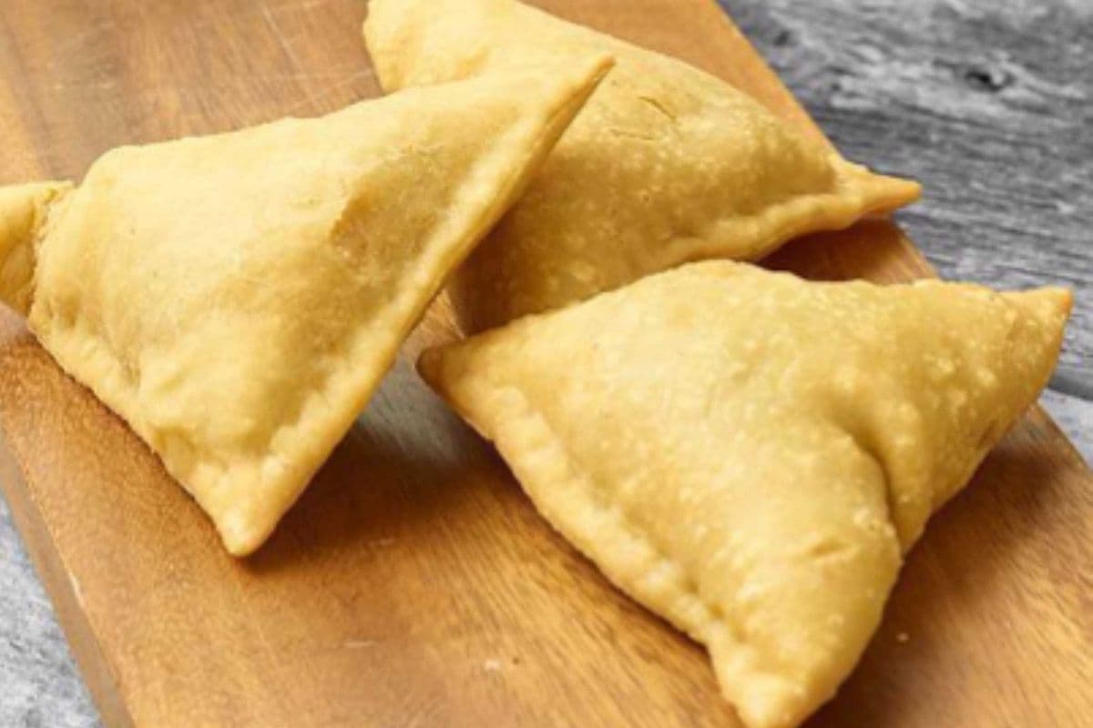 Samosas (2 pcs)